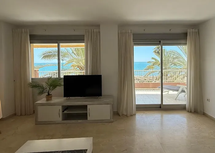 Nautique Beachfront * Fuengirola