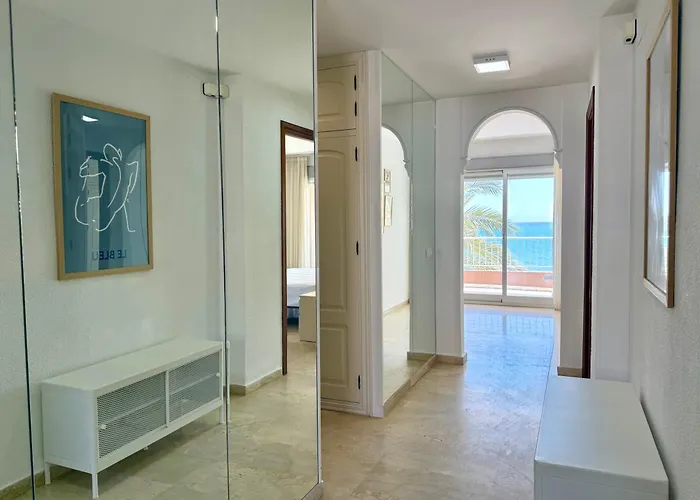 Nautique Beachfront * Fuengirola