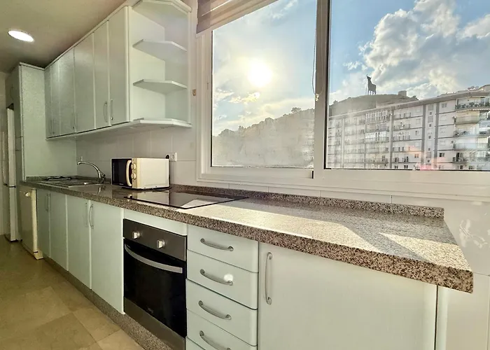 Nautique Beachfront Lägenhet Fuengirola