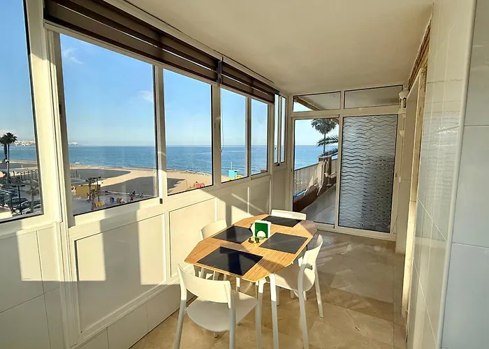 Nautique Beachfront *