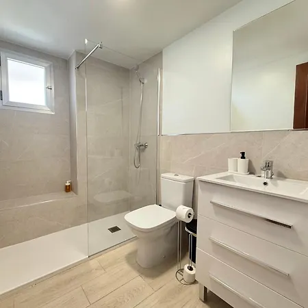 Nautique Beachfront Apartment Fuengirola