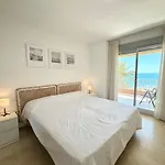Nautique Beachfront
