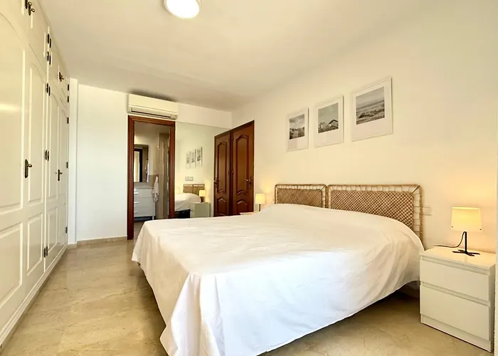 Nautique Beachfront Appartement *